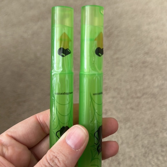 Life Gear Halloween Glow Sticks and whistle - Picture 4 of 6